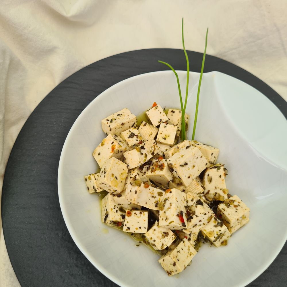 griechisch marinierter Tofu