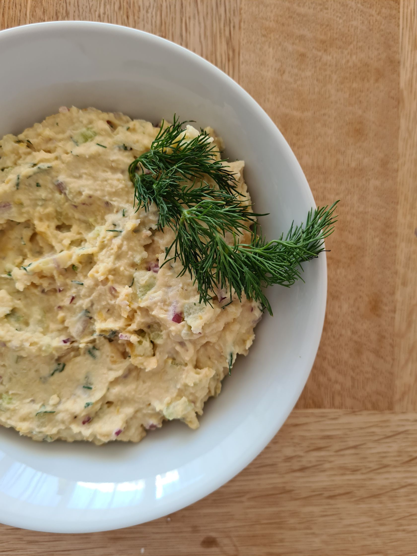 Kichererbsencreme aka veganer Eiersalat